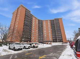 2000 Jasmine Cres #1110, Ottawa, ON K1J 8K4