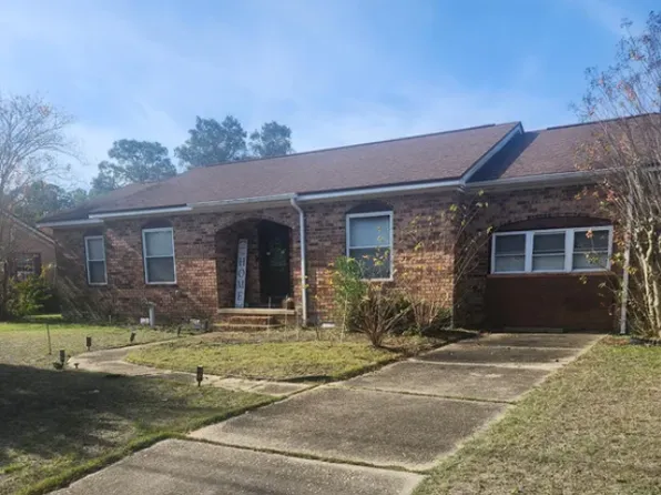 3245 N Blue Angel Pkwy, Pensacola, FL 32526
