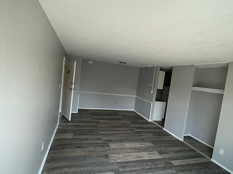 13420 Euclid Ave — Photo 89