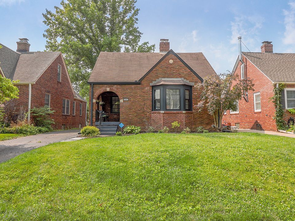 5241 E 9th St, Indianapolis, IN 46219 Zillow