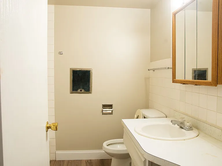 6615-19 W Lloyd Dr — Photo 11