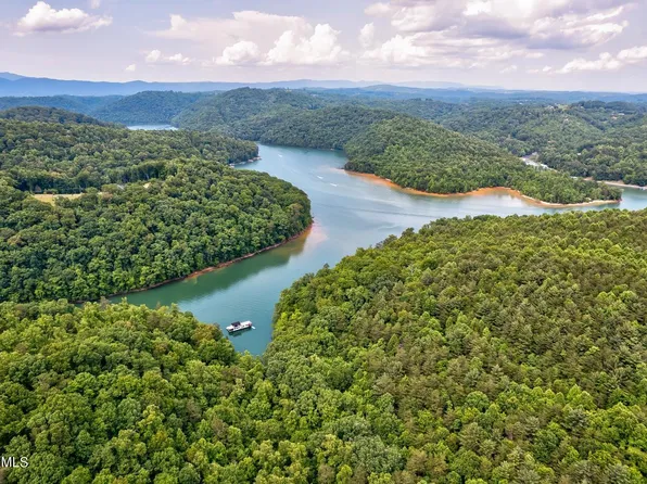Oak Grove Ln, Lake City, TN 37769