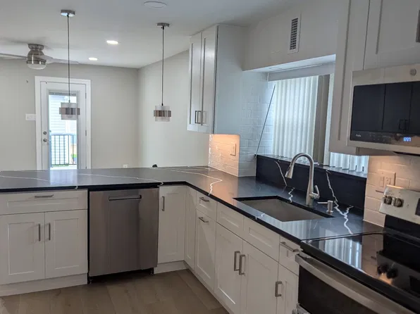 125 S Hellertown Ave #1, Quakertown, PA 18951