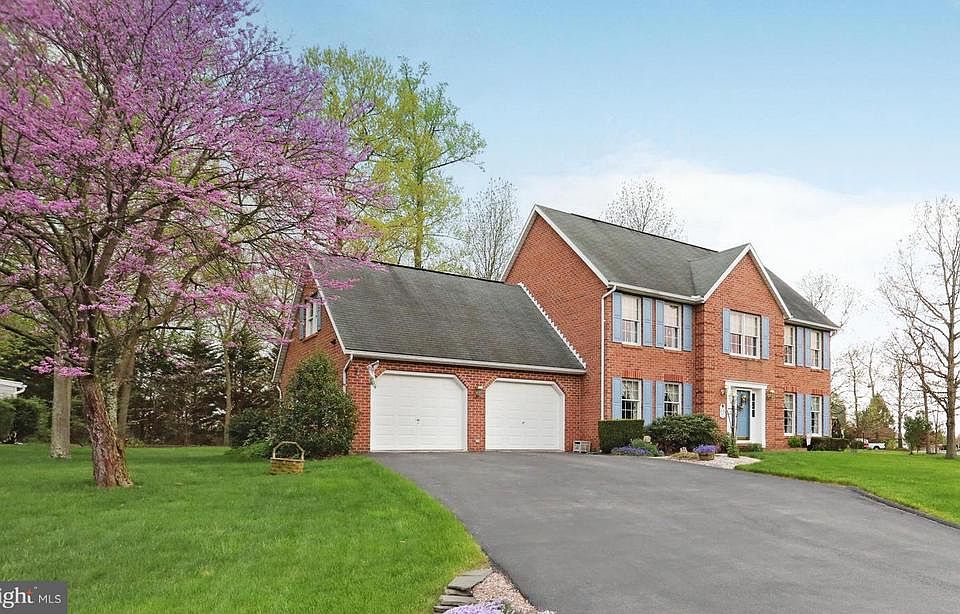 1st image of 11472 Brookdale Dr