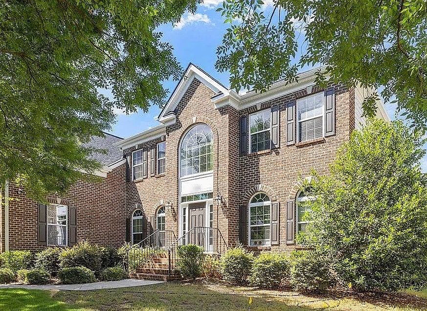 1st image of 106 Wineleaf Ln