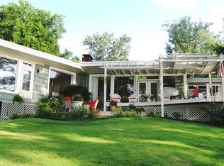 710 River Bluff Ct, Sheffield, AL 35660