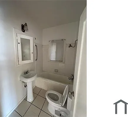 Studio, 550 sqft, $1,800 — Photo 3