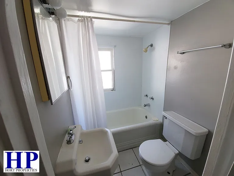 1512 Lafayette Ave — Photo 7