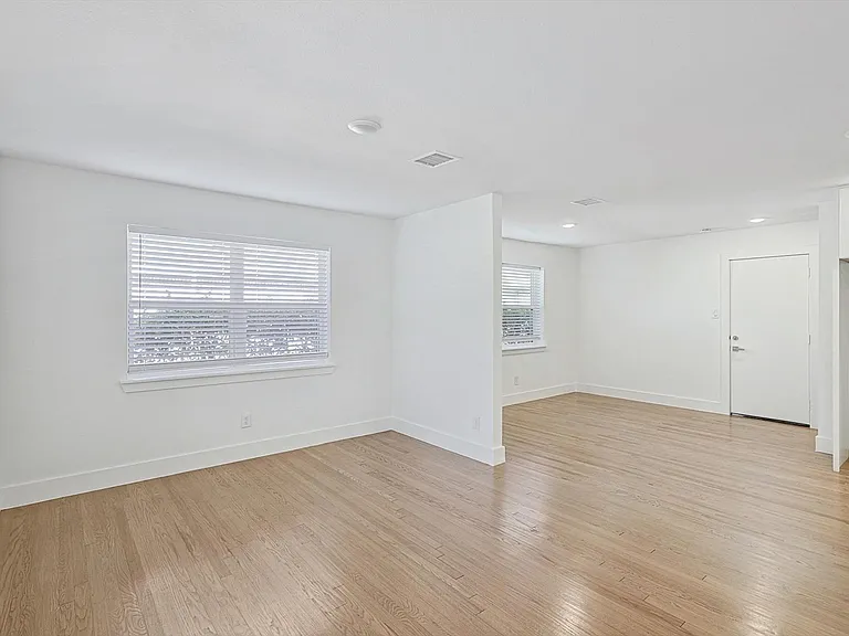 6912 Clemson Dr — Photo 18