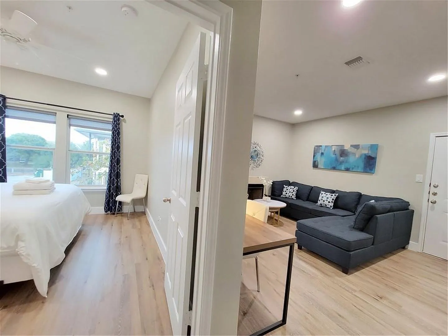 Edgecreek Condo for Lease — Photo 3