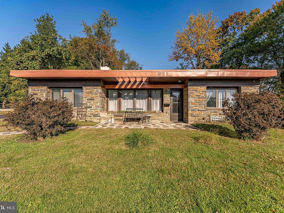 1st image of 107 Broadview Rd