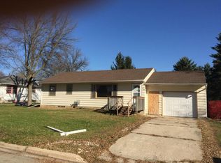 1310 Briarwood Dr, Albert Lea, MN 56007