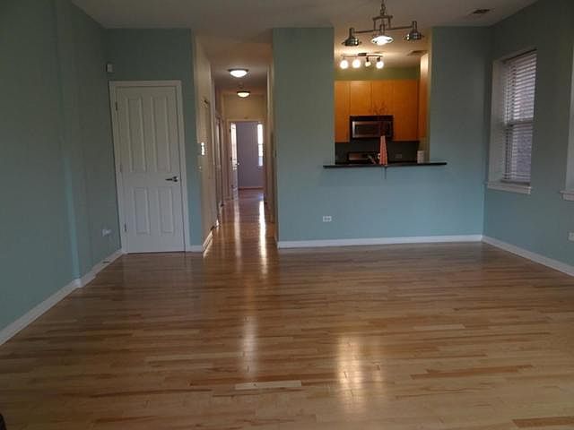 1st image of 1112 W Washburne Ave Unit 201