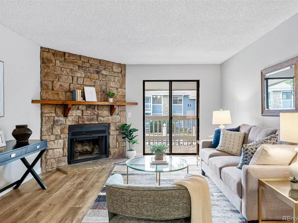 8335 S Fairmount Drive #3-207, Denver, CO 80247