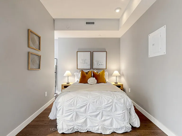 215 Queen St W #1603 — Photo 12