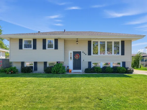 909 Tyler Ave, Dyer, IN 46311