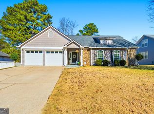 5940 Fairfield Estates Dr, Lithonia, GA 30058