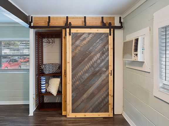 5th image of 301 S Gomez Ave #4
