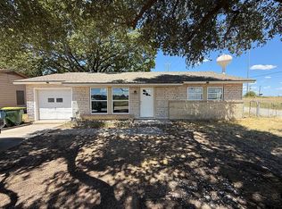 717 E South St, Itasca, TX 76055