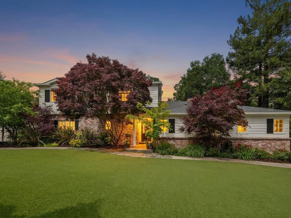 1st image of 300 Uplands Dr