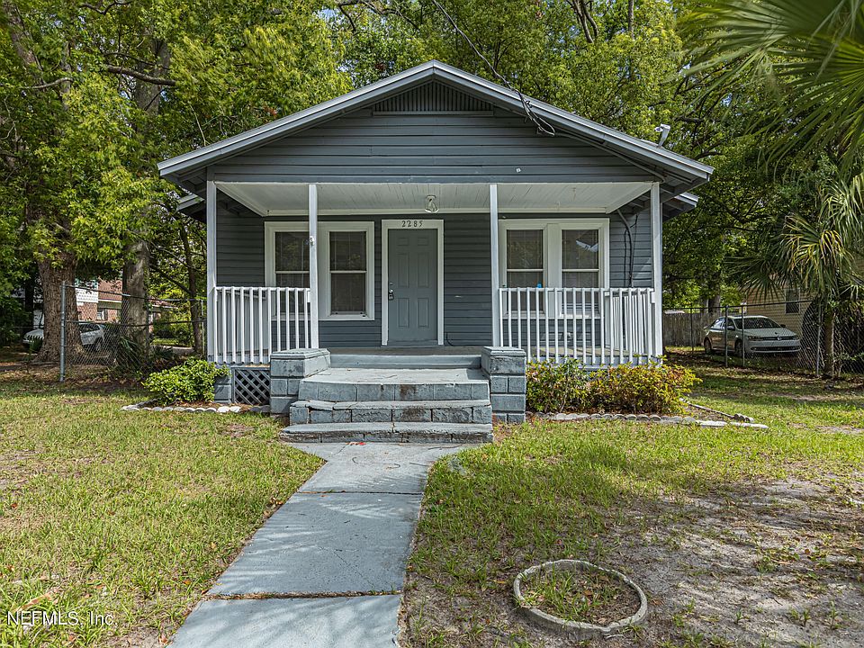 1st image of 2285 W 15TH Street