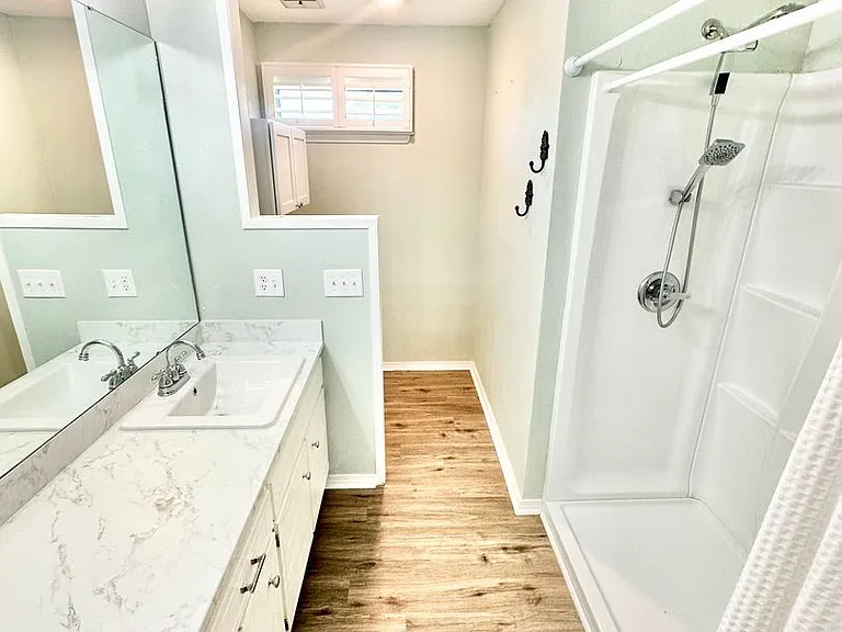 937 Holbrook Cir — Photo 34