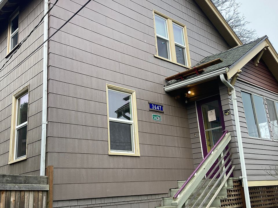 Front of house: 3647 - 35th Avenue West