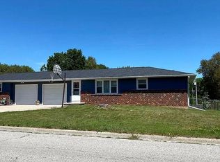 1442 North Rd, Green Bay, WI 54313