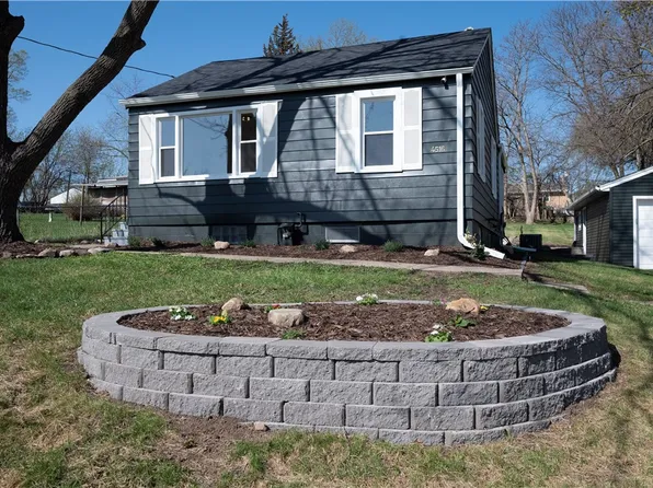 4516 SW 2nd St, Des Moines, IA 50315