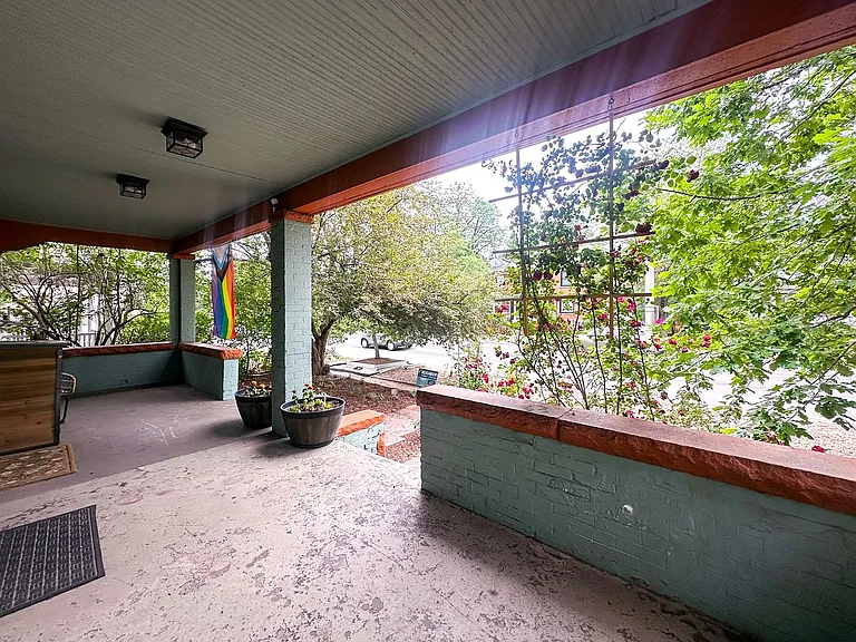 315 N Lincoln St — Photo 4