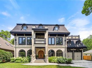 23 Cameron Dr, Hamilton, ON L9G 2L4