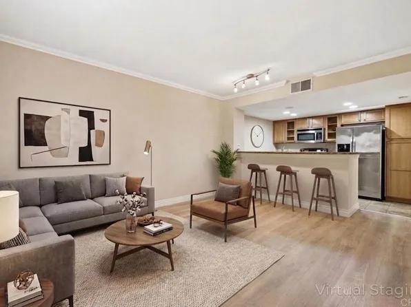 15383 Maturin Dr Unit 214, San Diego, CA 92127