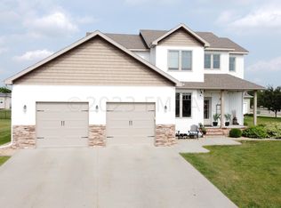 4648 Hunters Point, Moorhead, MN 56560