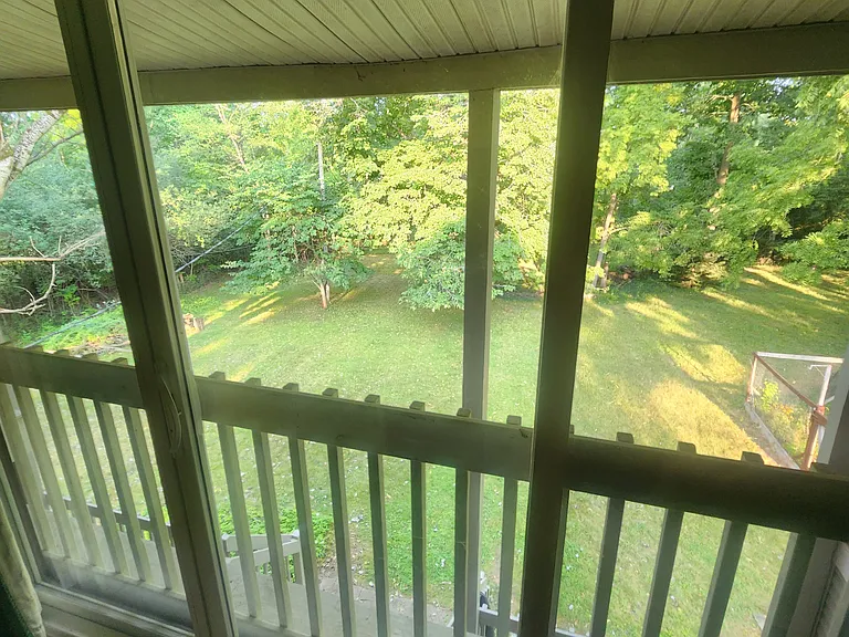 Chalmers Dr — Photo 15