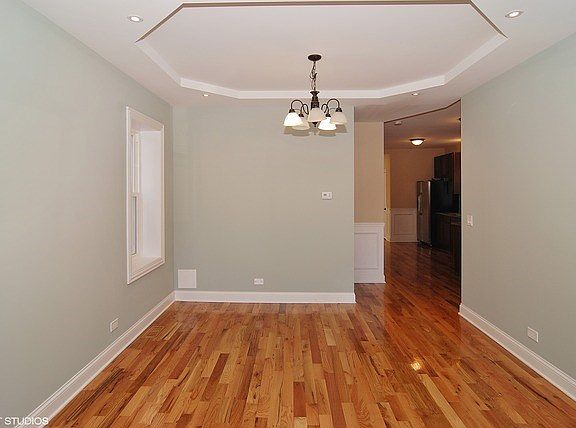 4th image of 1725 N McVicker Ave