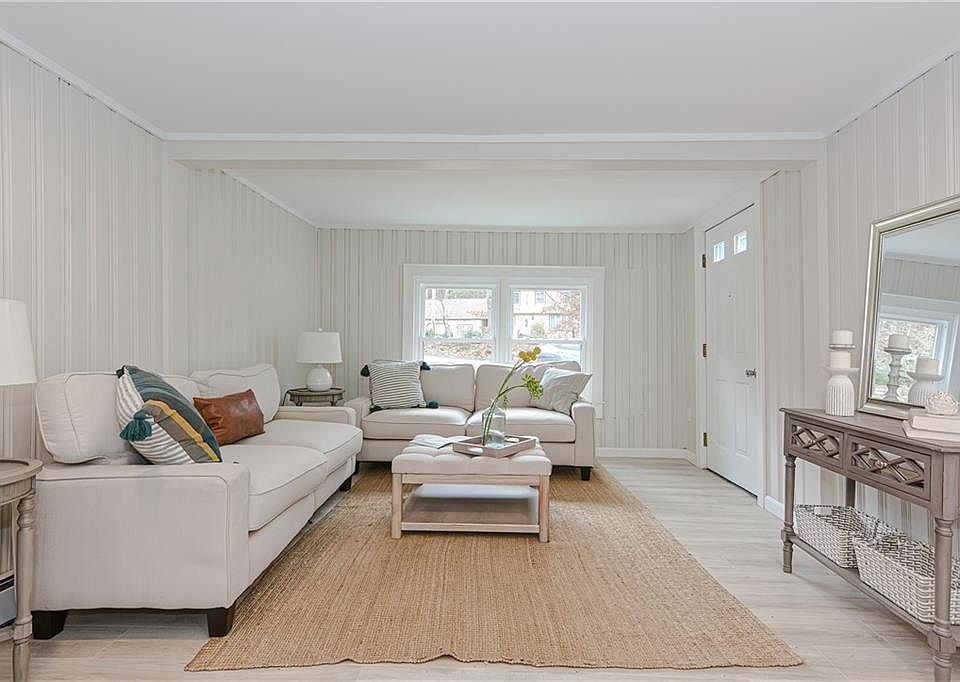 602 Black Plain Rd, North Smithfield, RI 02896 Zillow