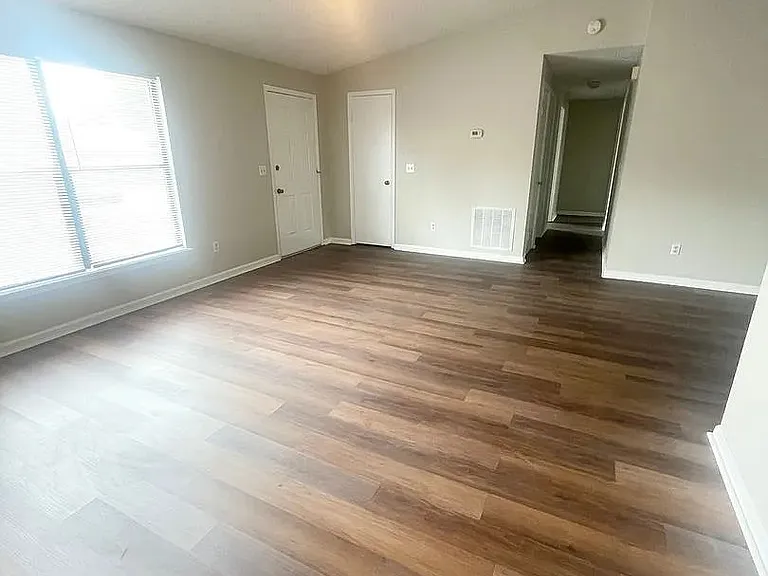 7976 Shircliff Dr #1 — Photo 4
