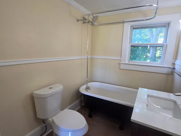 29 Adams St #3 — Photo 3