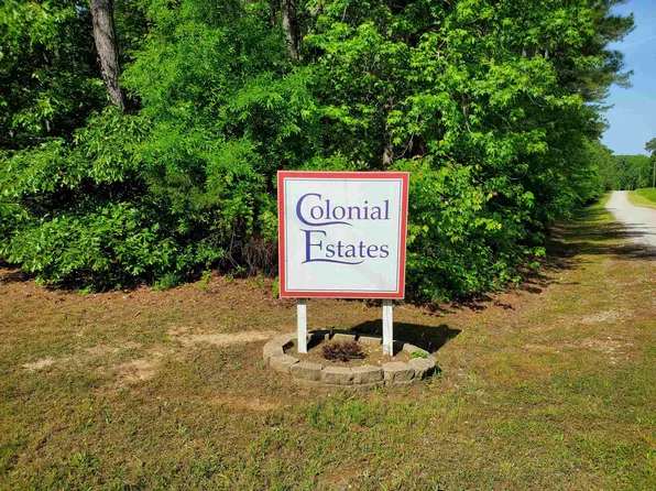 11 Colonial Dr #11, Ebony, VA 23845