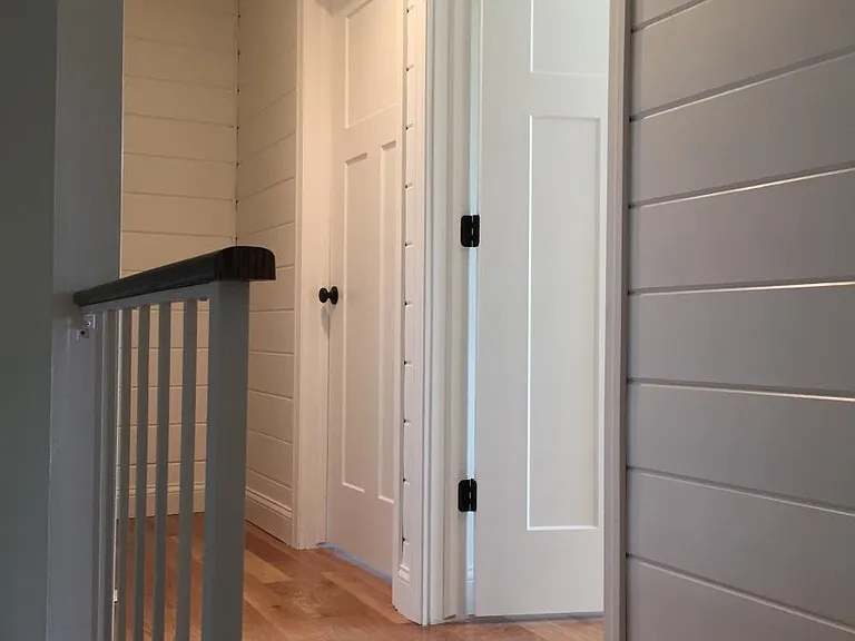 2076 Parmenter Blvd — Photo 13