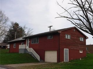 903 Mercer Rd, Beaver Falls, PA 15010