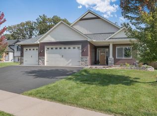 26541 Frontier Ave, Wyoming, MN 55092