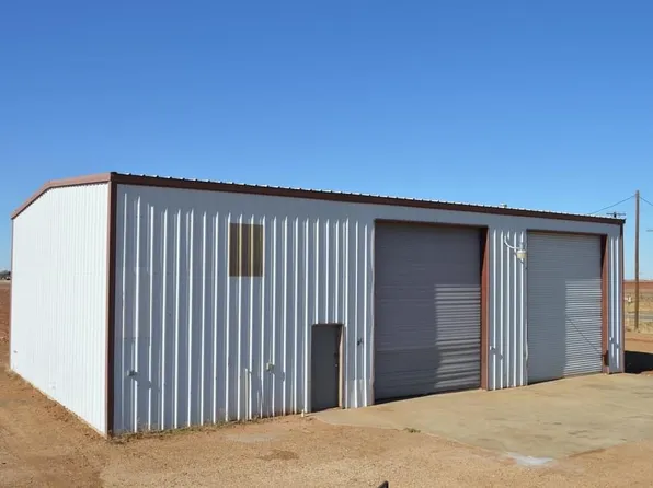 207 W Broadway St, Wilson, TX 79381