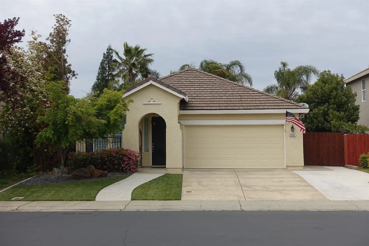 2331 Canary Dr photo 1