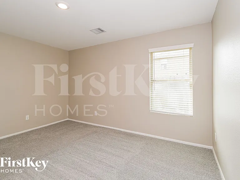 4122 Saw Mill Peak Ln — Photo 16
