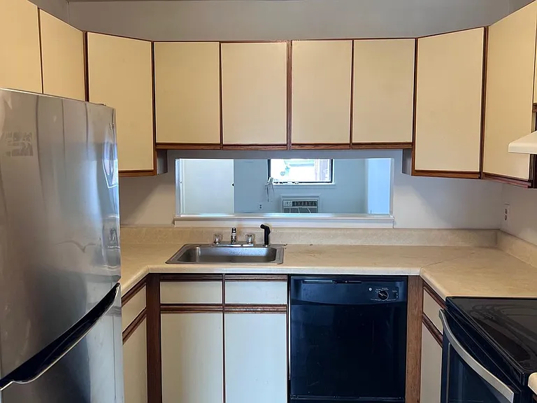 1334O W Wyomissing Blvd — Photo 15