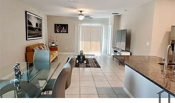 5 bed, 2415 sqft, $3,500 — Photo 4