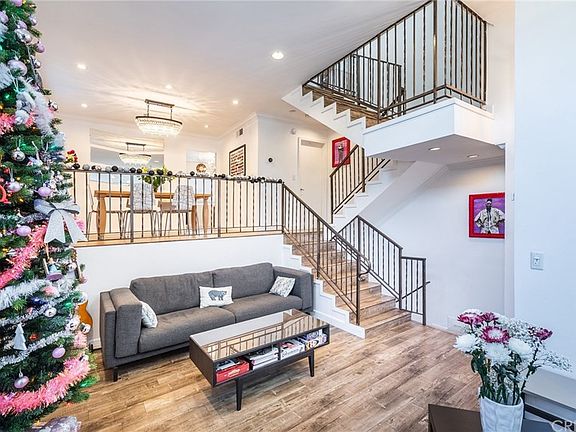 3rd image of 12390 Chandler Blvd Unit A