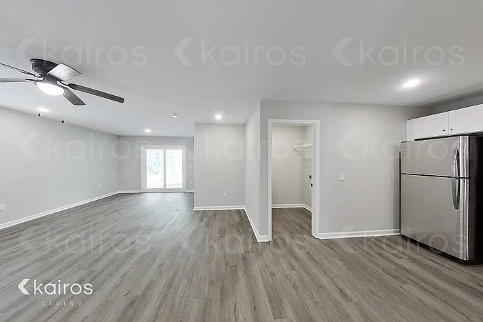 158 Cottage Grove Rd — Photo 7