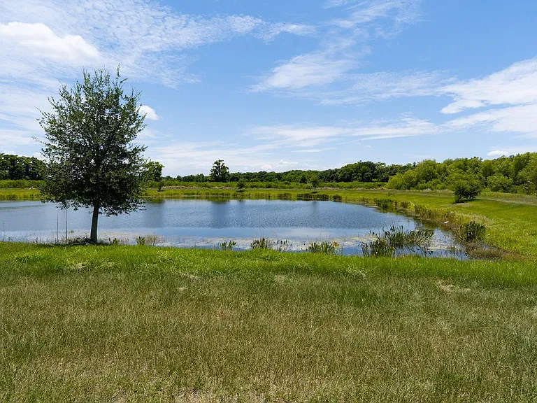 1456 Isleta Loop — Photo 44
